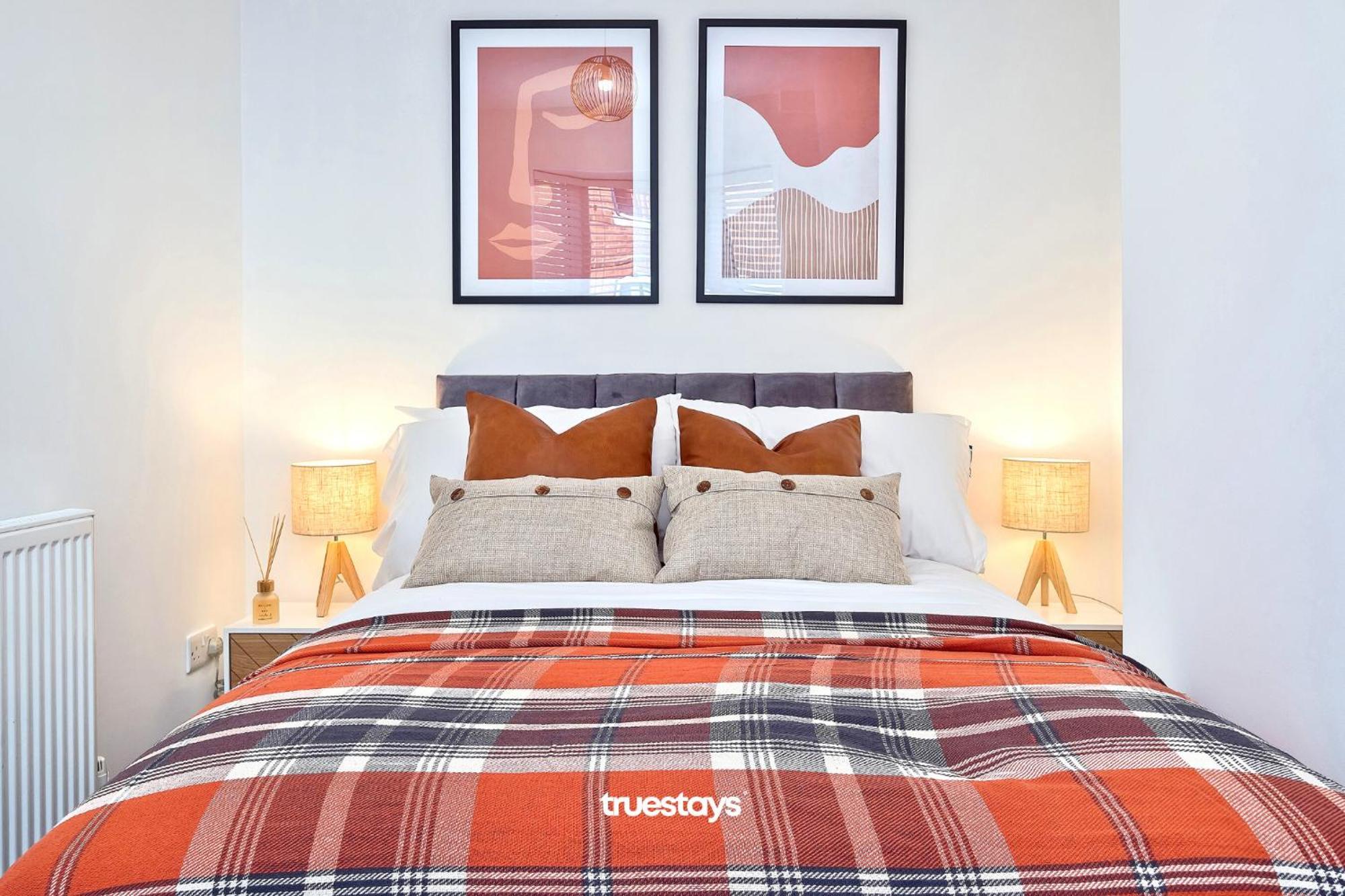 Nursery House By Truestays - 3 Bedroom House In Stoke-On-Trent Buitenkant foto