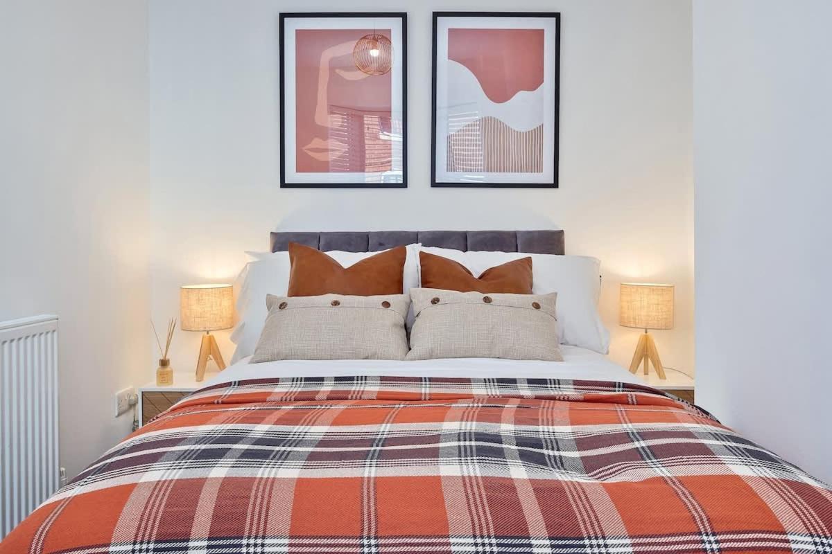 Nursery House By Truestays - 3 Bedroom House In Stoke-On-Trent Buitenkant foto