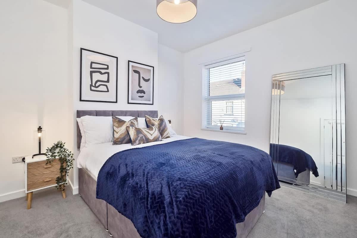 Nursery House By Truestays - 3 Bedroom House In Stoke-On-Trent Buitenkant foto