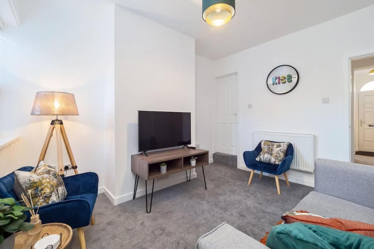 Nursery House By Truestays - 3 Bedroom House In Stoke-On-Trent Buitenkant foto