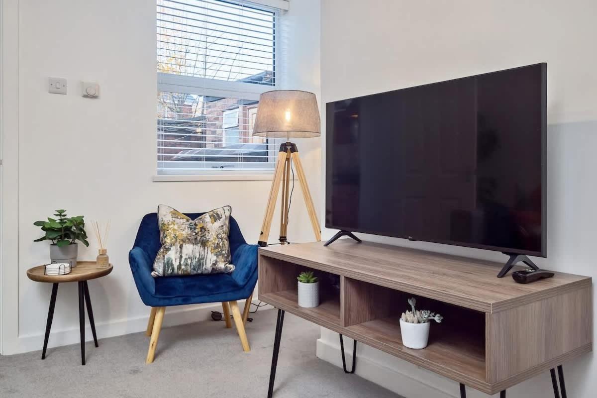 Nursery House By Truestays - 3 Bedroom House In Stoke-On-Trent Buitenkant foto